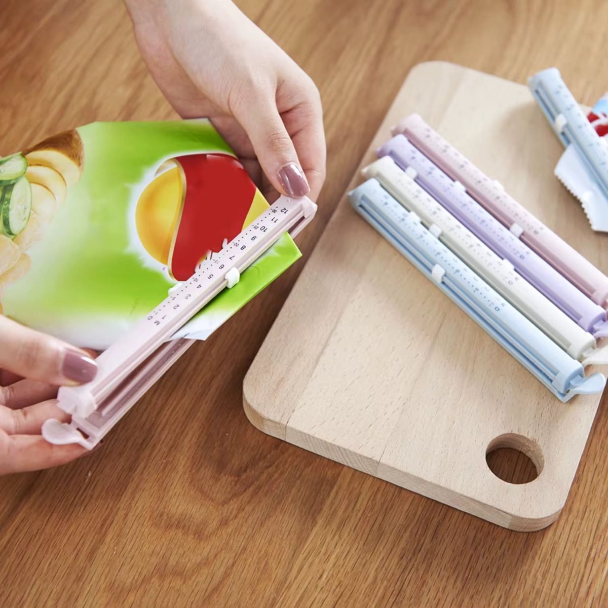 4pc Bag Clip MOQ 300 sets. FOB π¨π³ $0.50 per set - Image 2