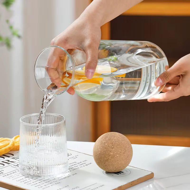 1.5L Glass carafe with Wooden ball stopper - Image 2